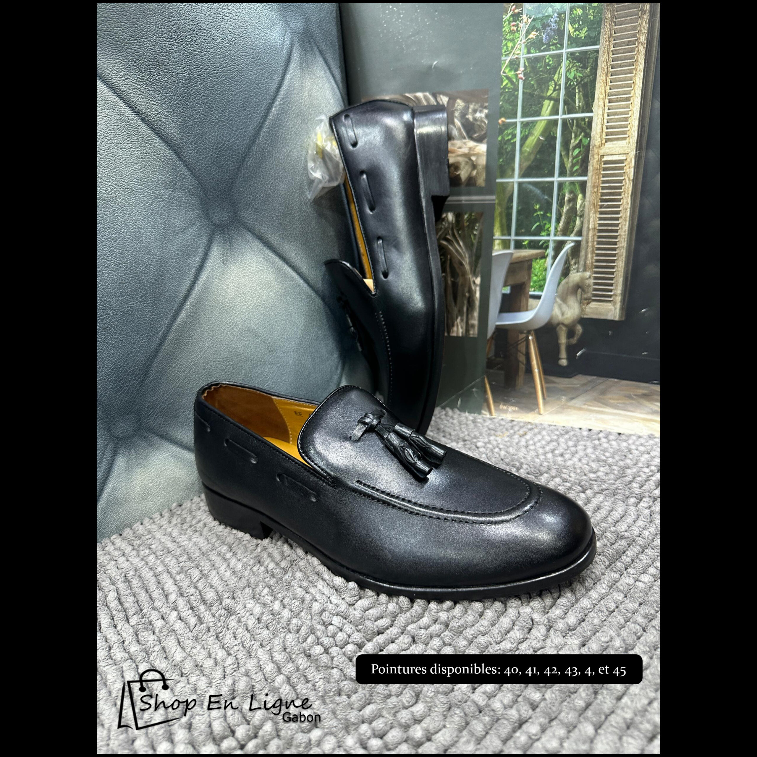 Mocassin à 2 Pompons en Cuir Noir Homme – Modèle Élégant