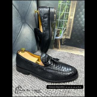 Mocassins homme noirs effet crocodile avec pampilles, chaussures élégantes sans lacets, semelle noire antidérapante, disponibles du 39 au 45